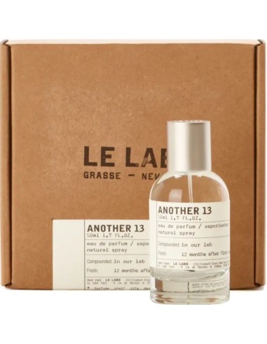 عطر another 13 برای افرادی که می خواهند عطری از برند le-labo را در کلکسیون عطر های خود داشته باشند مناسب است.